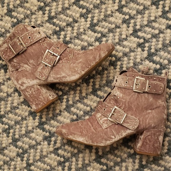 Rebecca Minkoff Logan Studded Bootie Size 7 NEW! - Picture 1 of 16